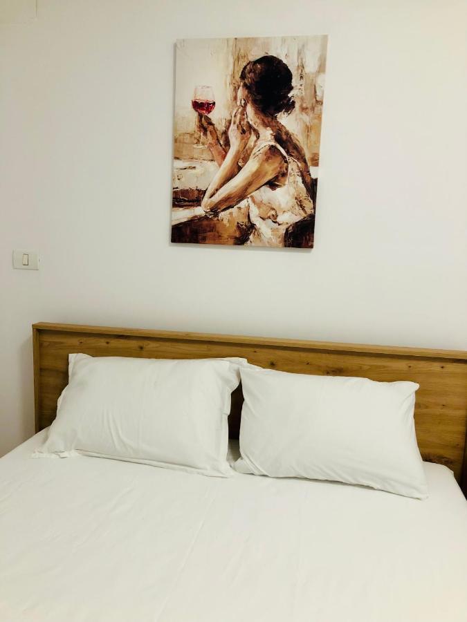 טימישוארה Ultra-Central Modern And Big Apartments In Union Square U41-U44 מראה חיצוני תמונה