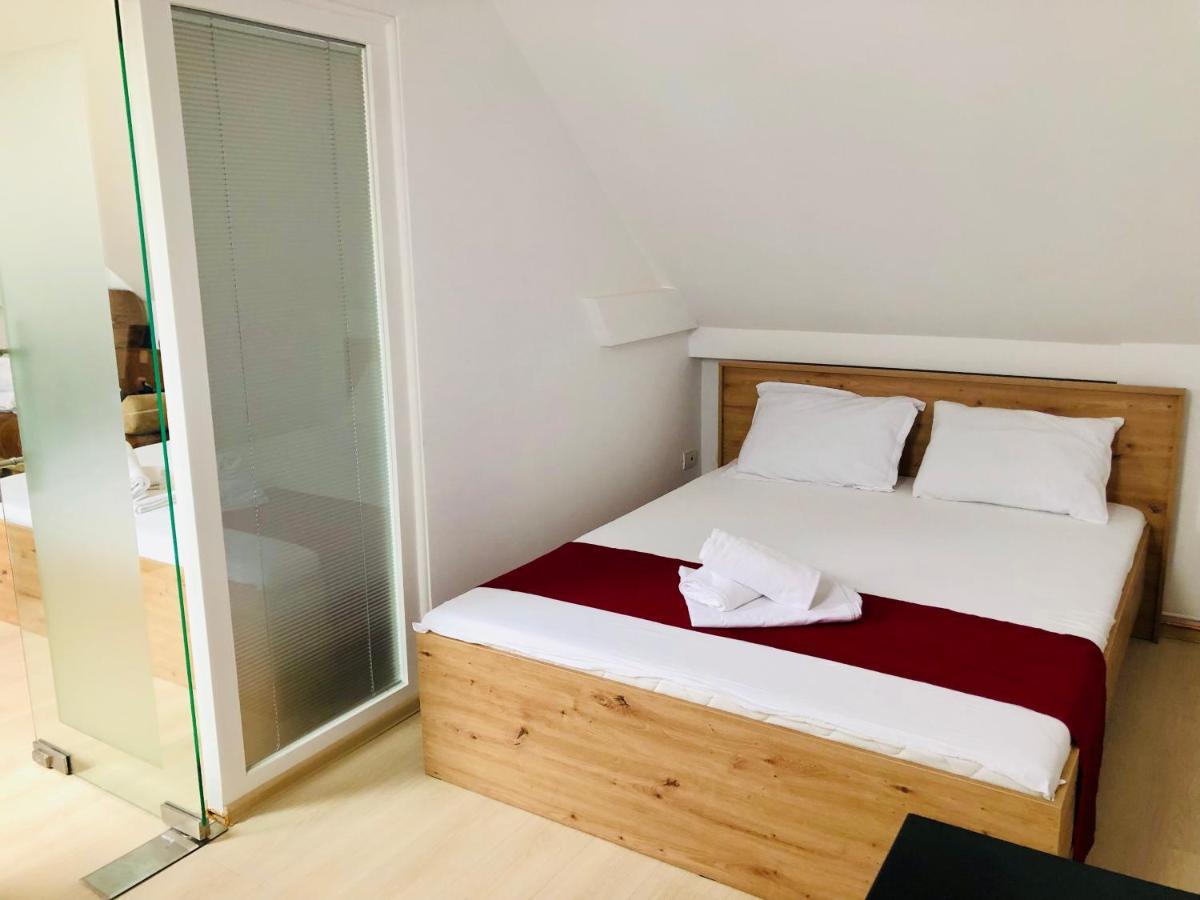 טימישוארה Ultra-Central Modern And Big Apartments In Union Square U41-U44 מראה חיצוני תמונה